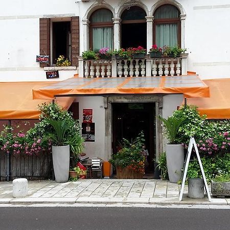 Ristorante Pizzeria Al Mondo Valstagna Exterior photo