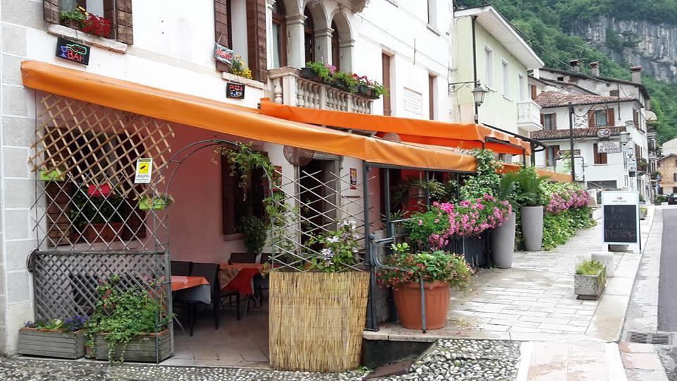Ristorante Pizzeria Al Mondo Valstagna Exterior photo